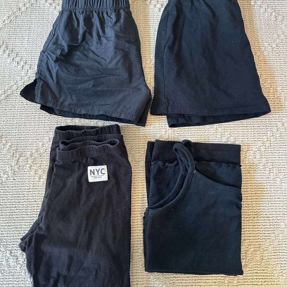 Girls black basics bundle size M/L